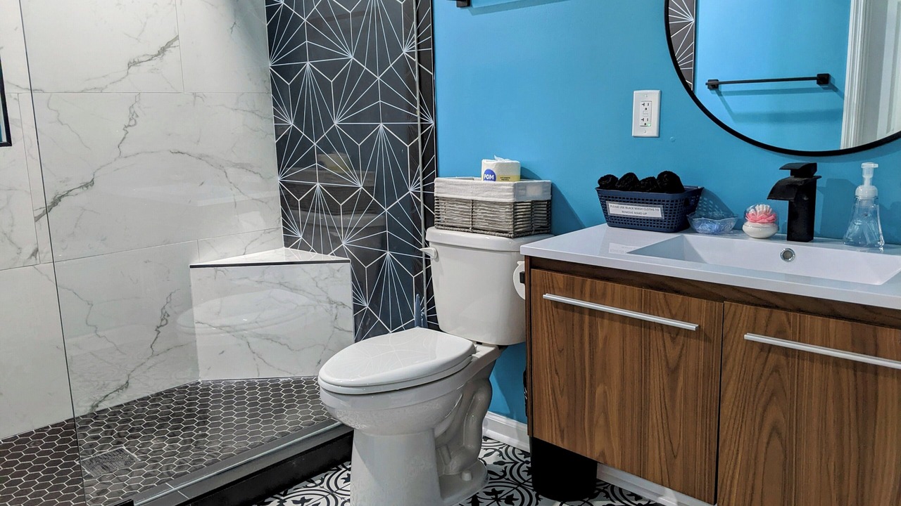 Photo of Bathroom in Whitemarsh Island
