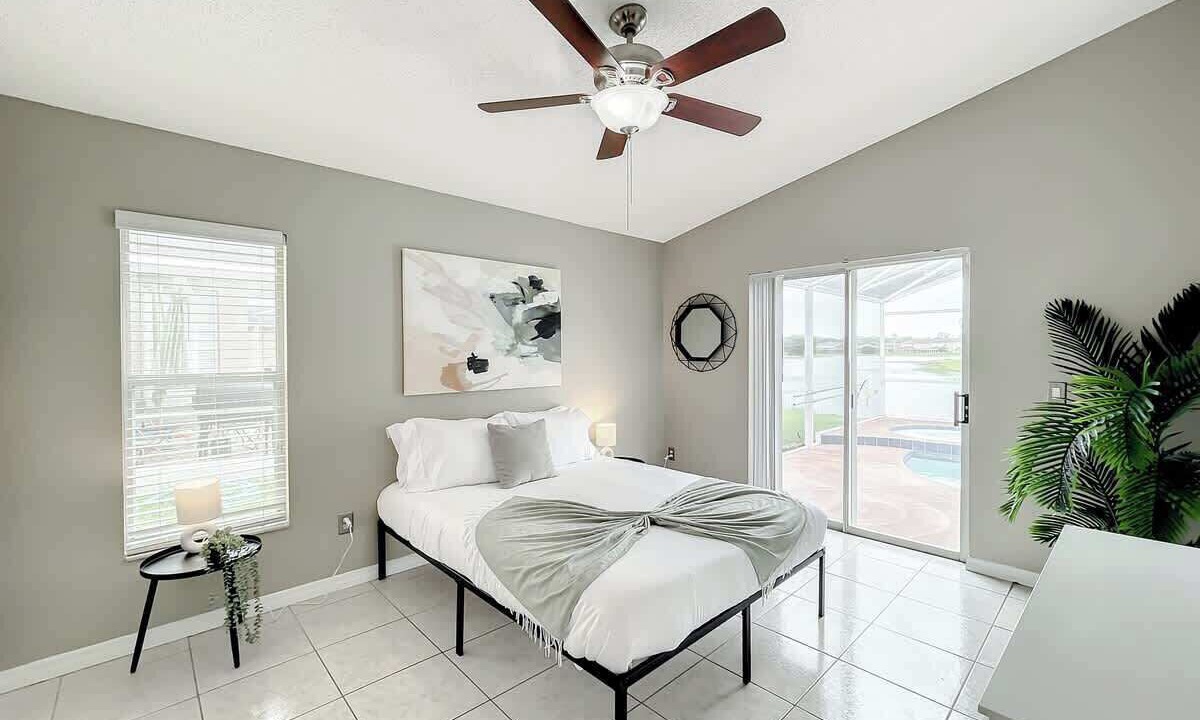 Photo of Outdoor in Meadow Woods