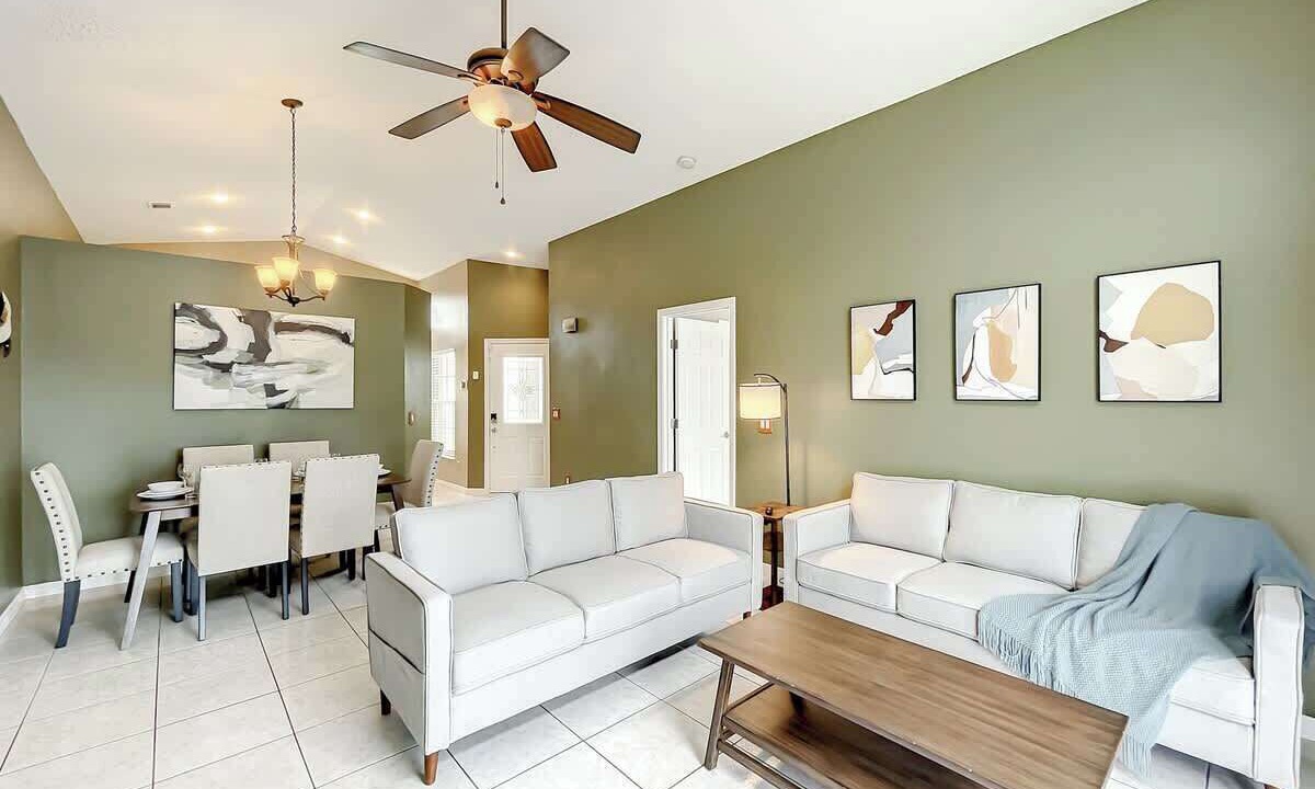 Photo of Bedroom in Meadow Woods