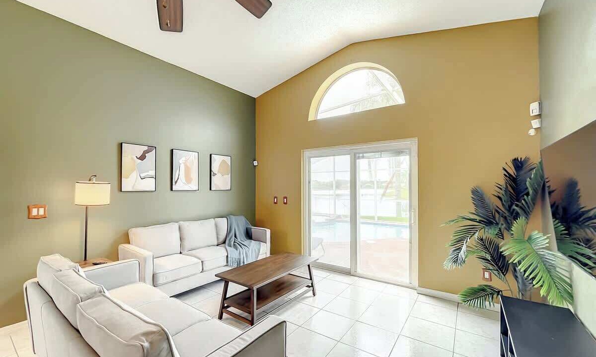 Photo of Bedroom in Meadow Woods