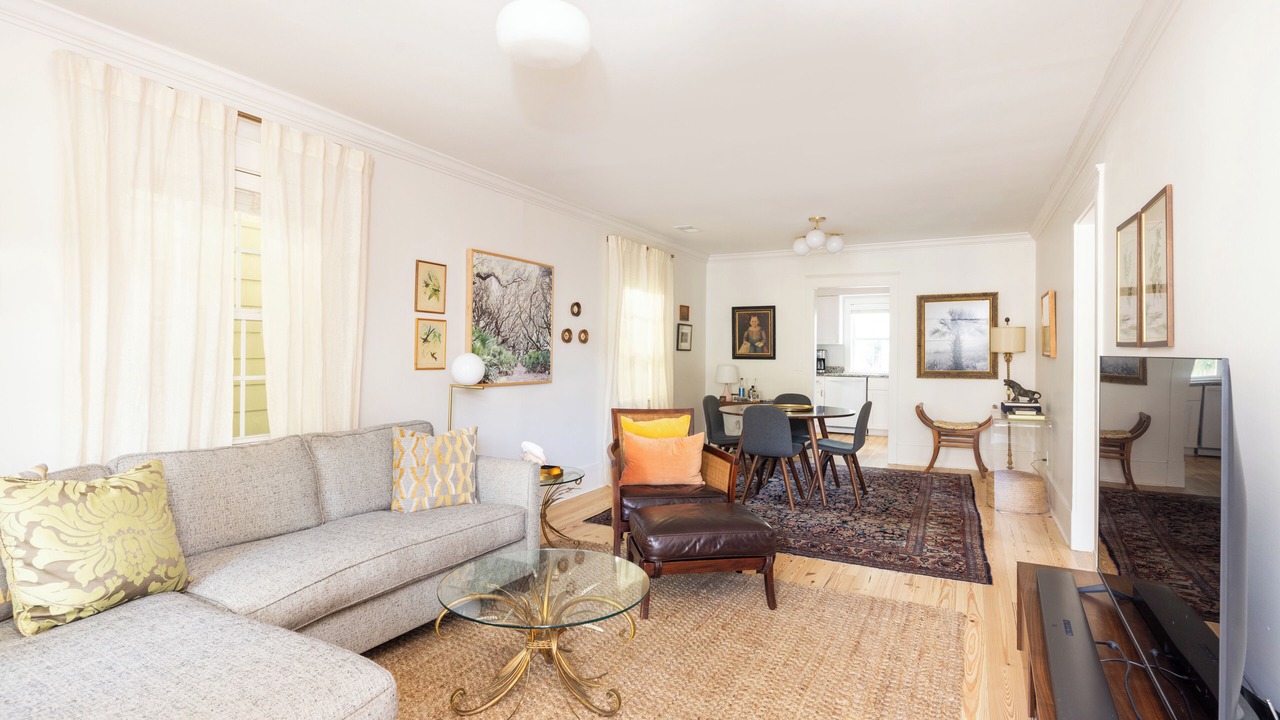 Photo of Livingroom in Midtown