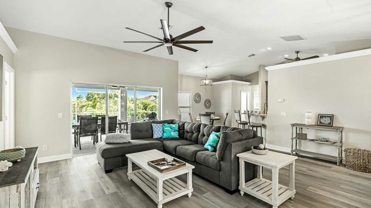 Photo of Livingroom in Mariner