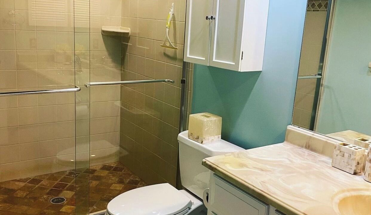 Photo of Bathroom in Lely Golf Estates