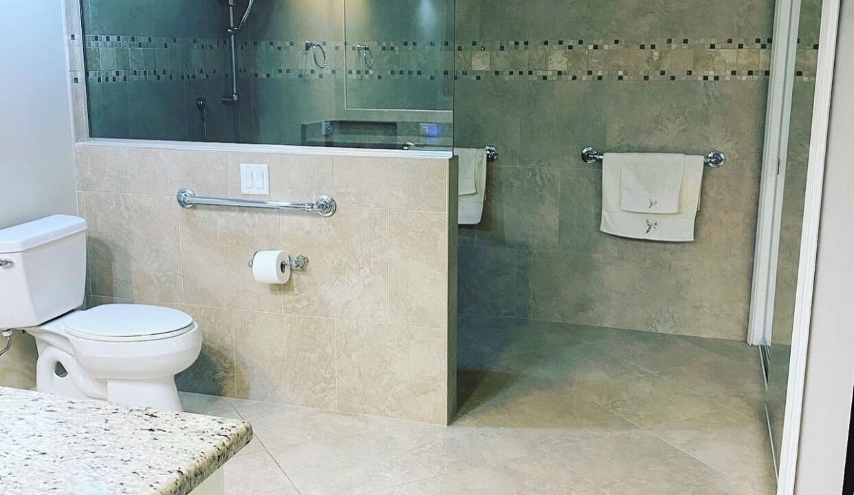 Photo of Bathroom in Lely Golf Estates