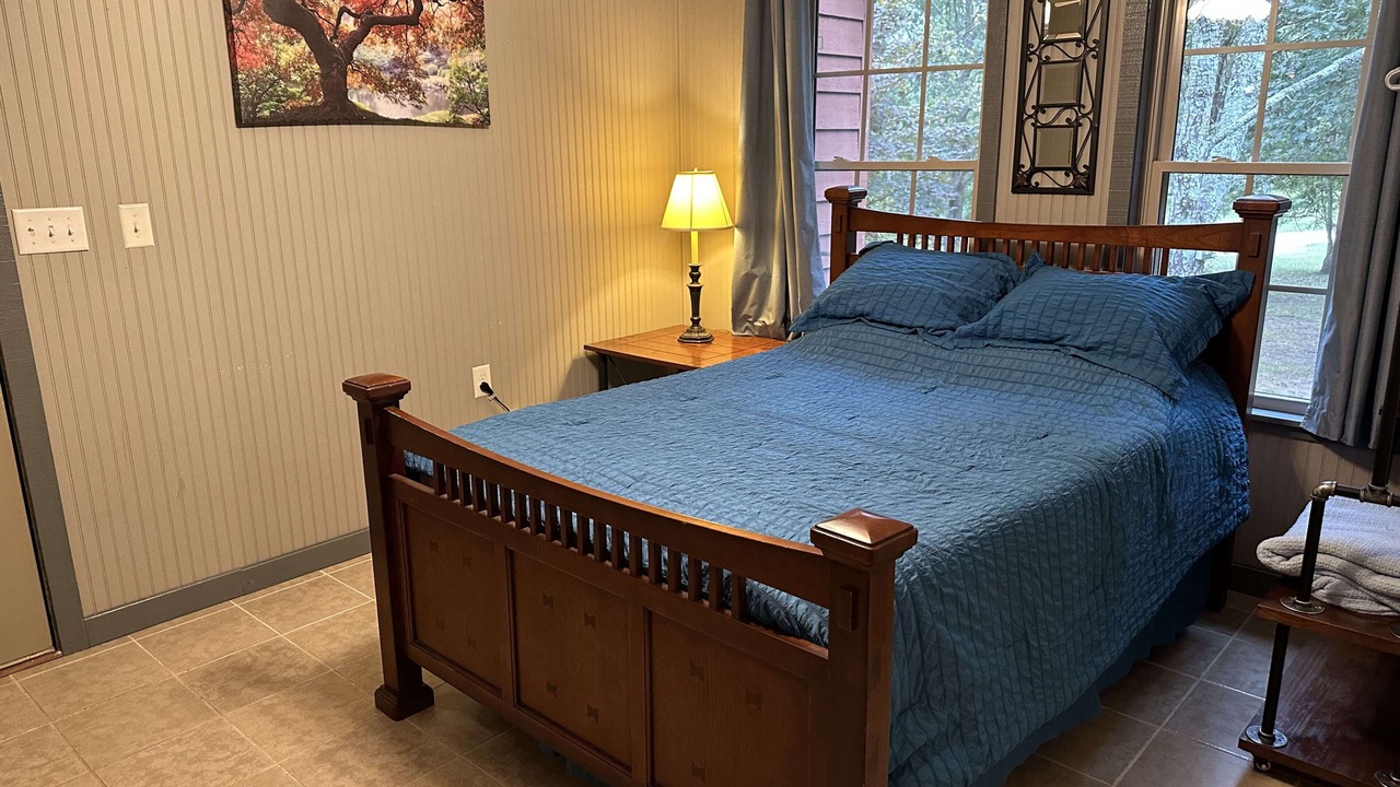 Photo of Bedroom in Cleveland