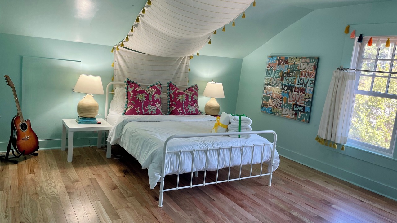 Photo of Bedroom in Summerville