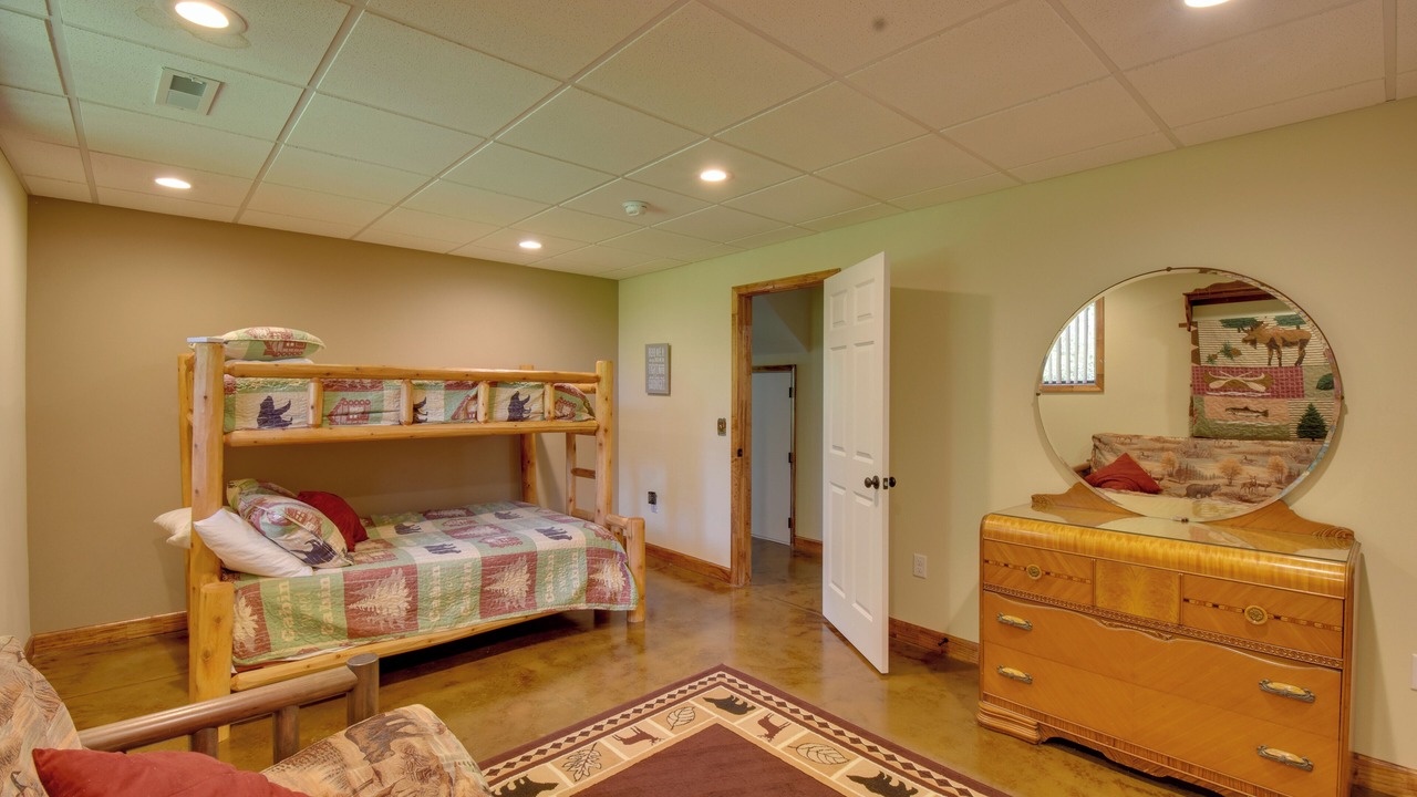 Photo of Bedroom in Six Mile