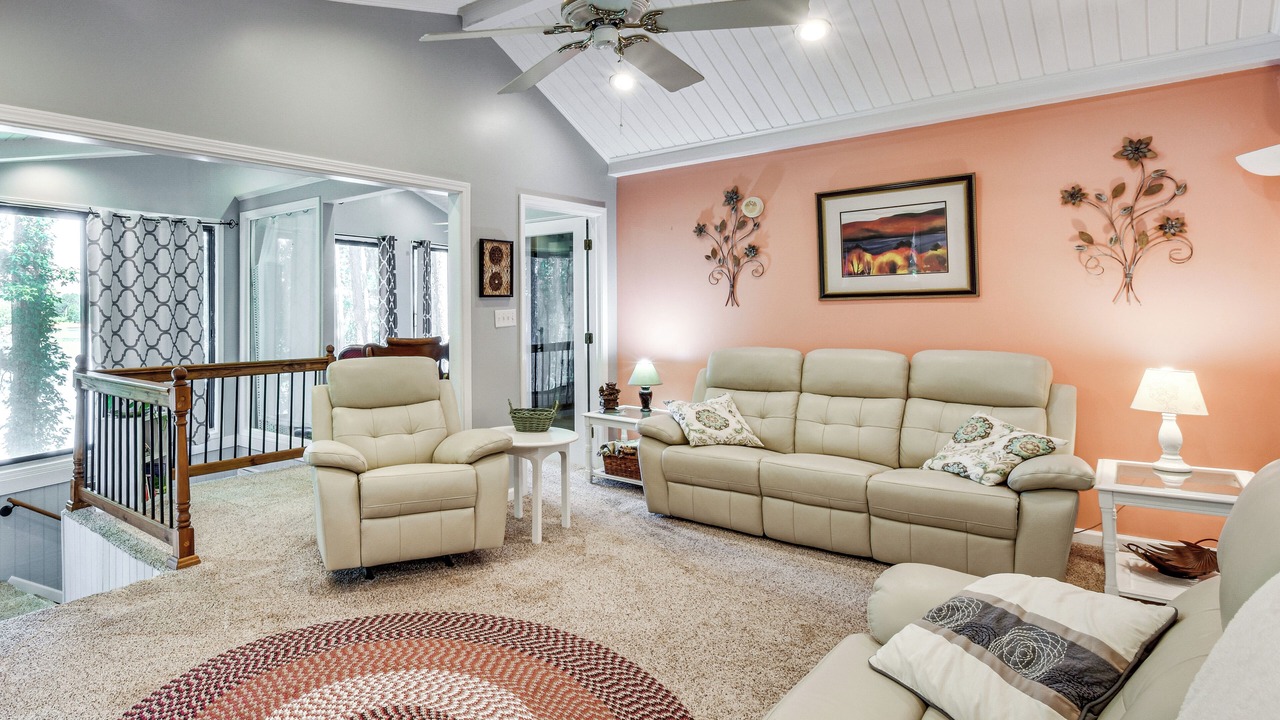 Photo of Livingroom in Townville