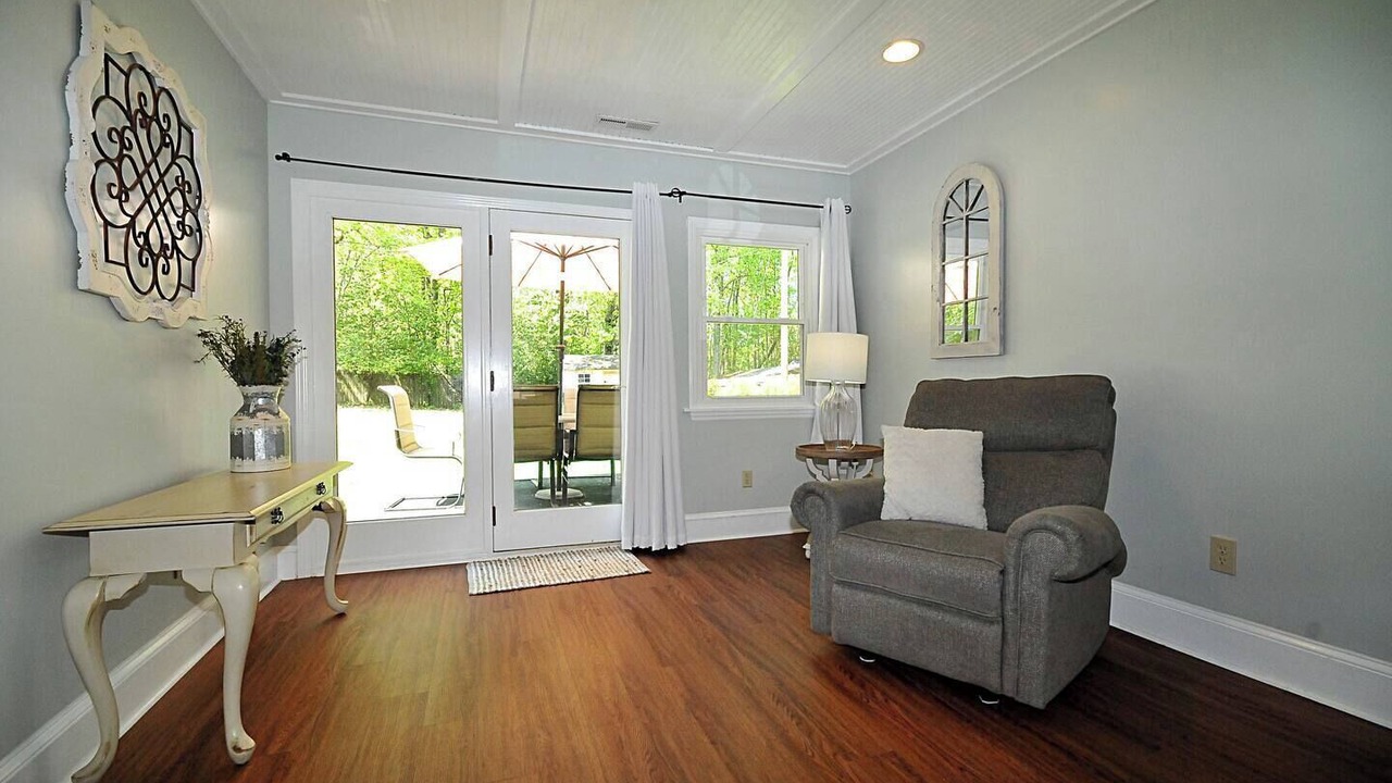 Photo of Livingroom in Mint Hill