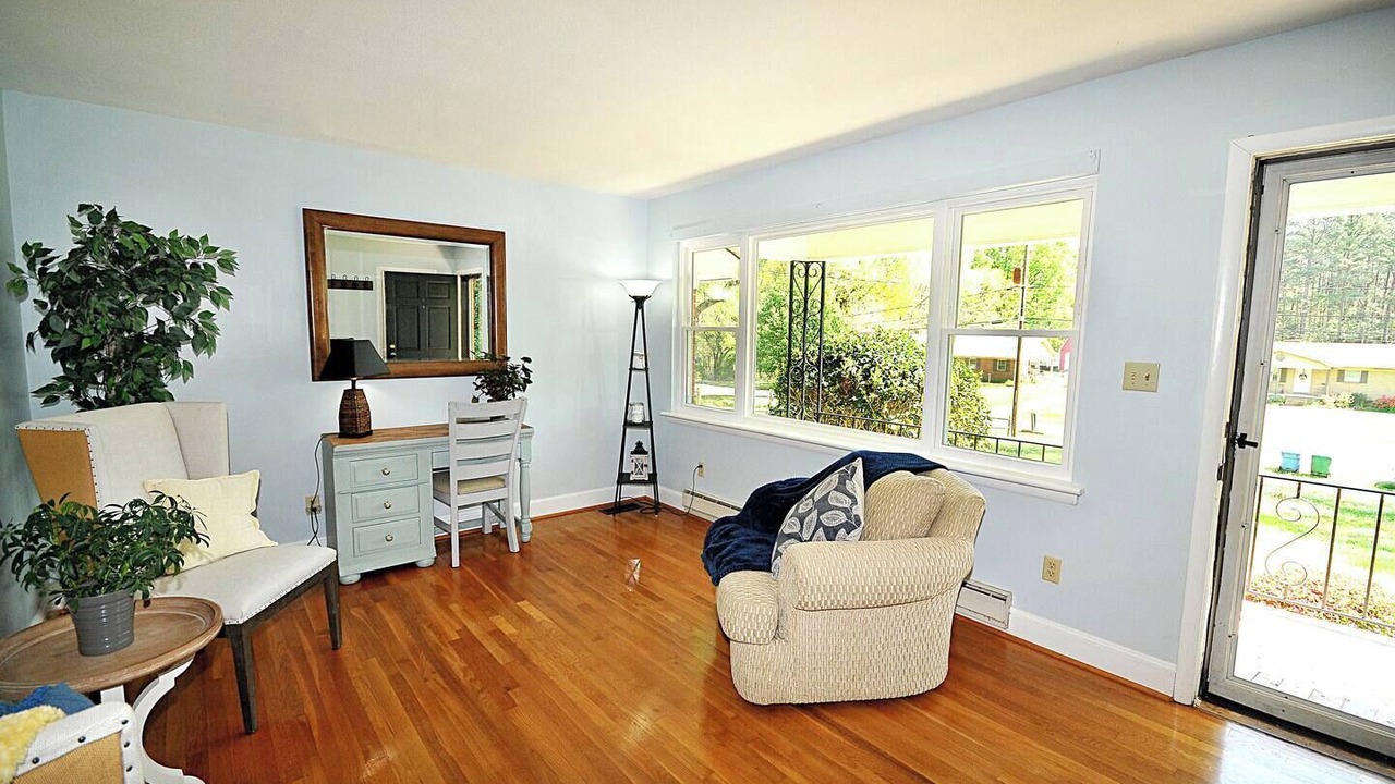 Photo of Livingroom in Mint Hill
