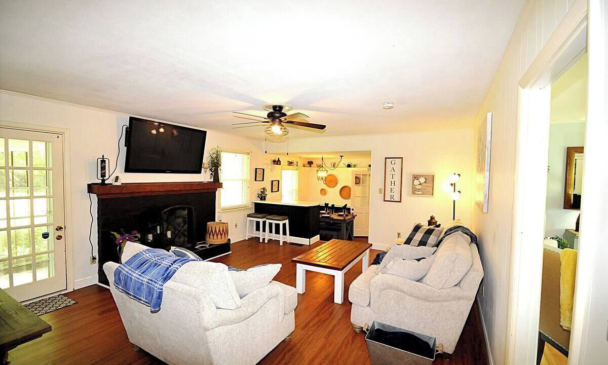 Photo of Livingroom in Mint Hill