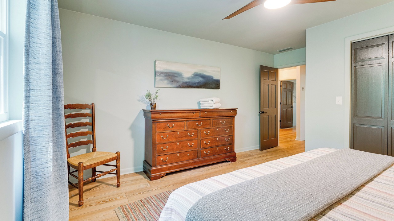 Photo of Bedroom in Hayesville