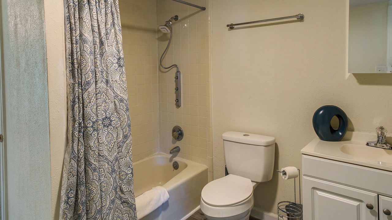 Photo of Bathroom in Waycross