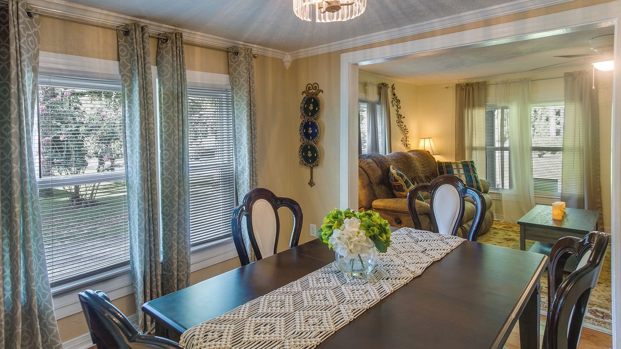 Photo of Livingroom in Waycross
