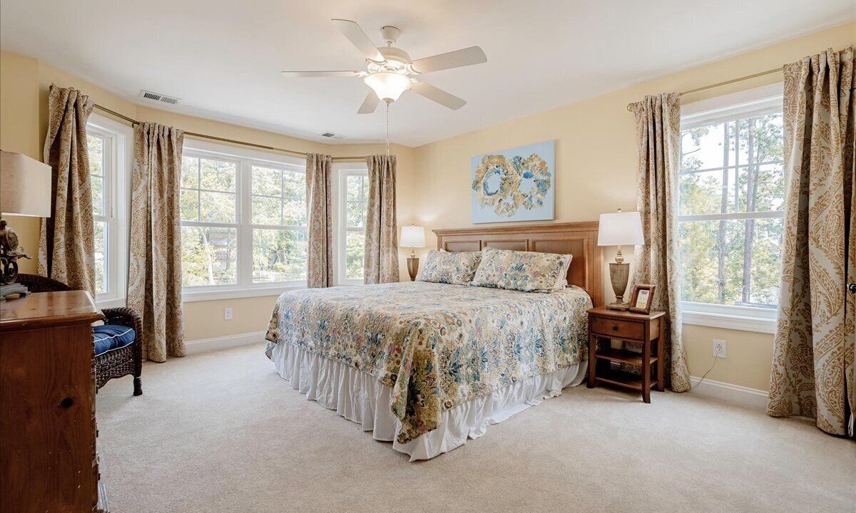 Photo of Bedroom in Chapin