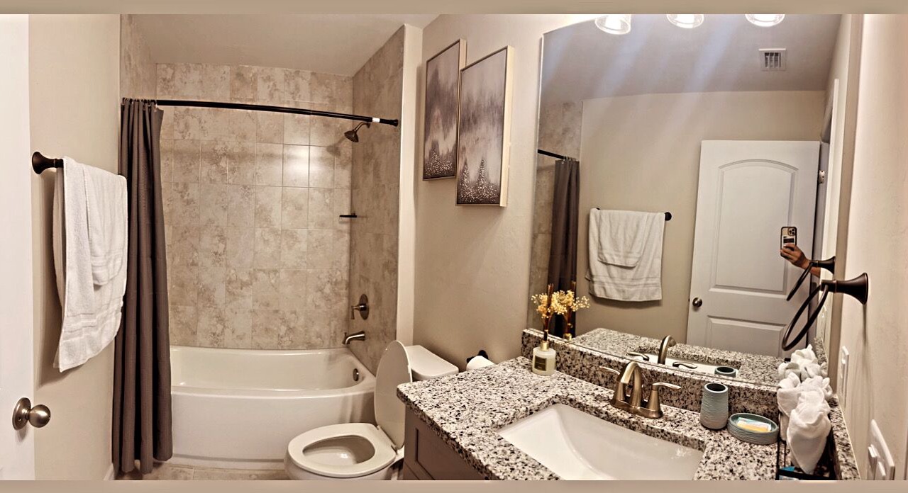 Photo of Bathroom in Mariner