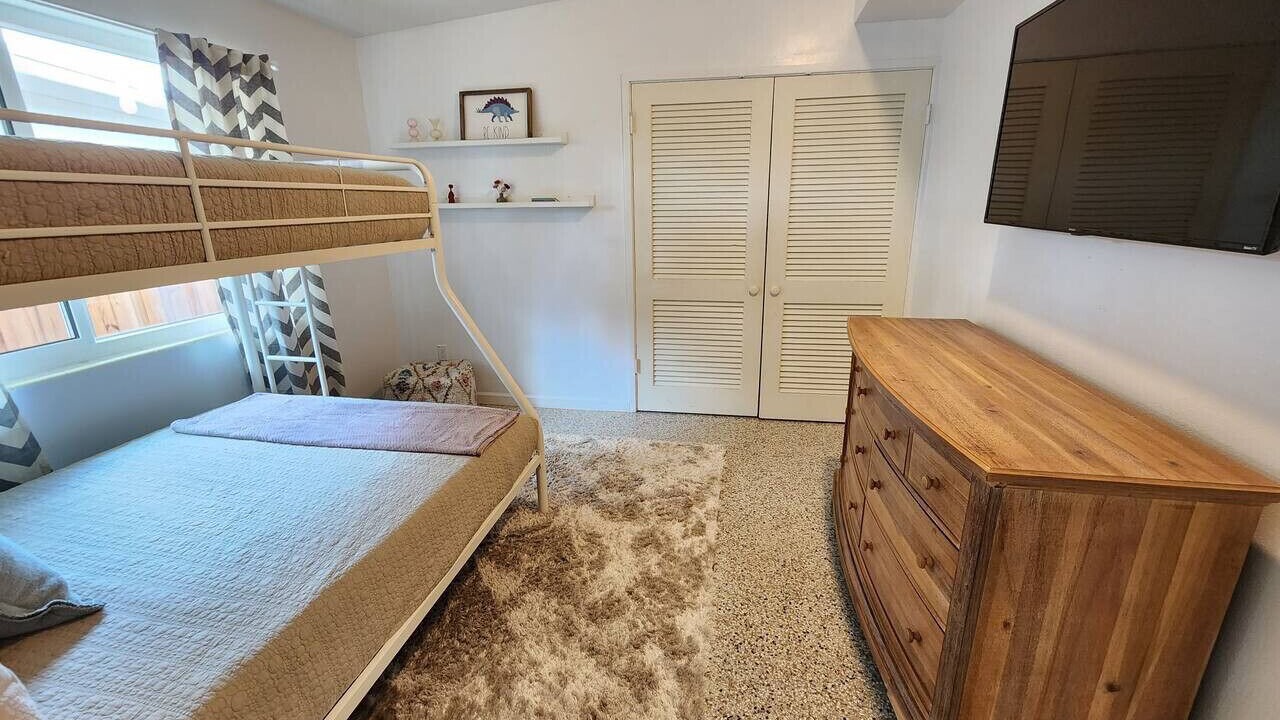 Photo of Bedroom in Audubon Park