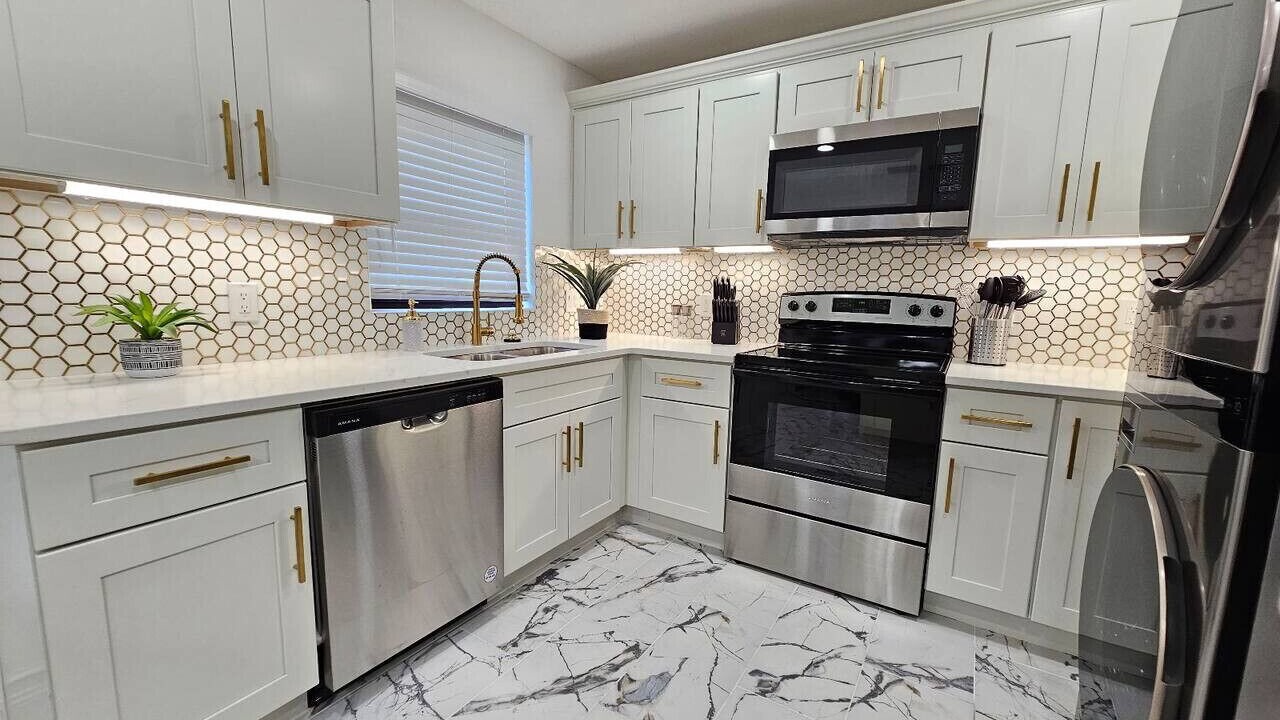 Photo of Kitchen in Lawsona - Fern Creek