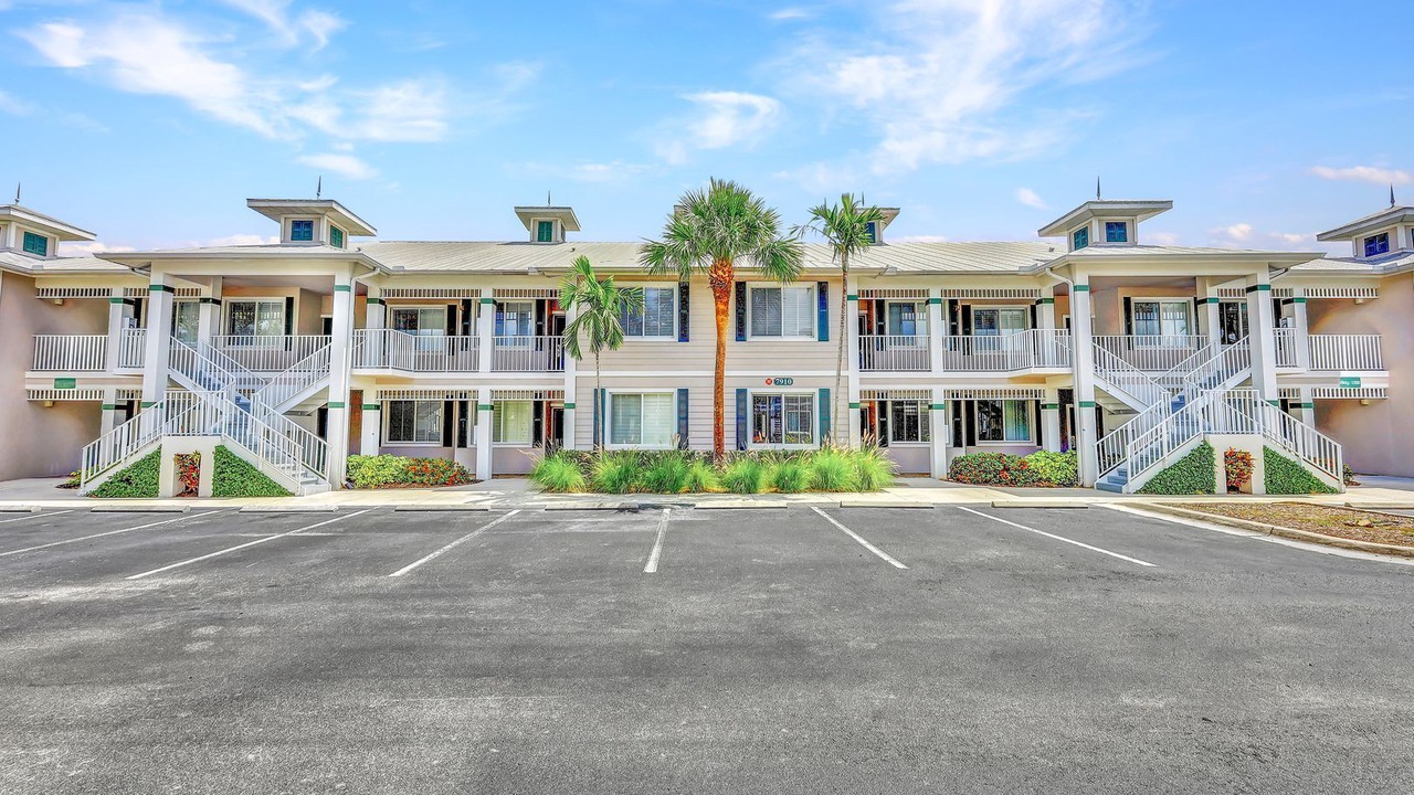 Photo of Outdoor in Naples