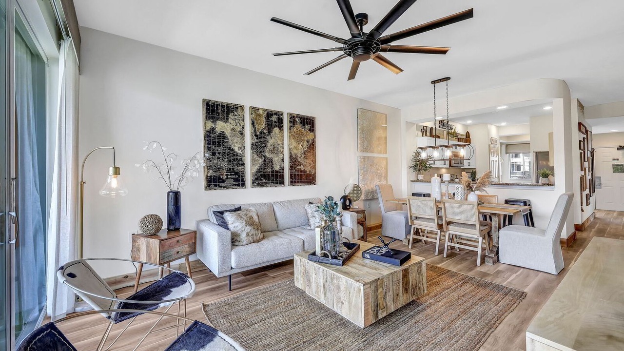 Photo of Livingroom in Naples