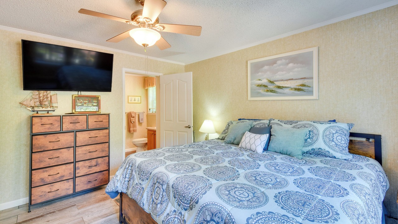 Photo of Bedroom in Fair Play