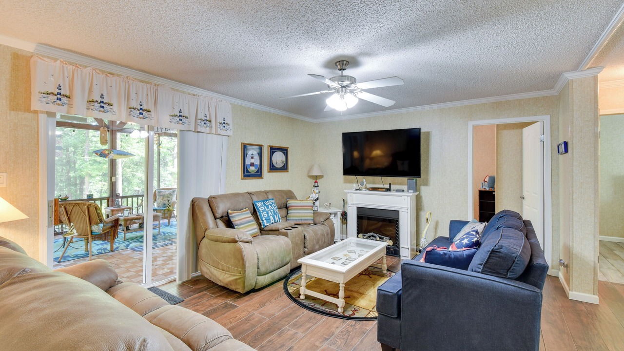 Photo of Livingroom in Fair Play