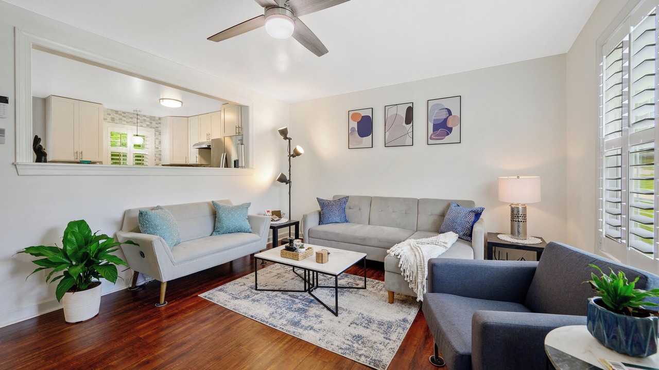 Photo of Livingroom in East Raleigh