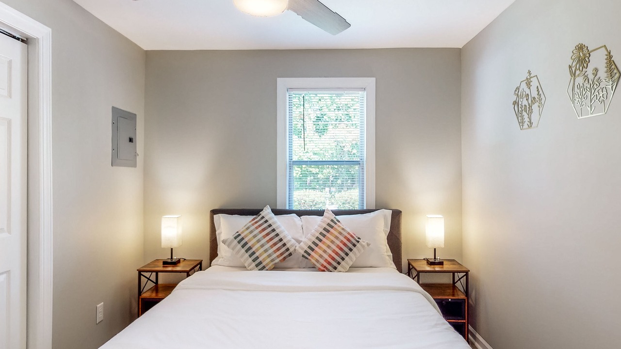 Photo of Bedroom in Bloomingdale