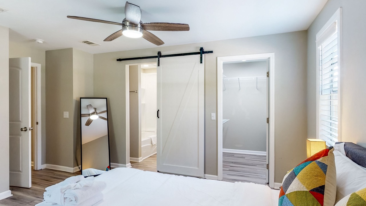 Photo of Bedroom in Bloomingdale