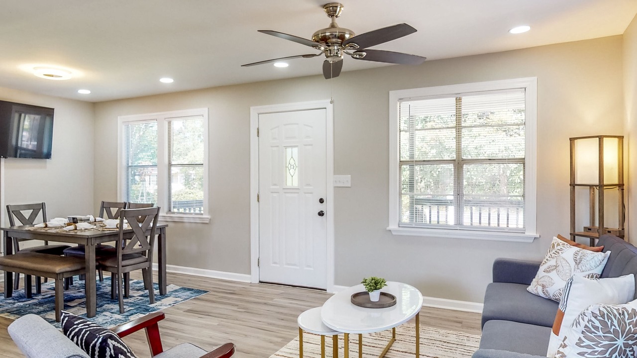 Photo of Livingroom in Bloomingdale