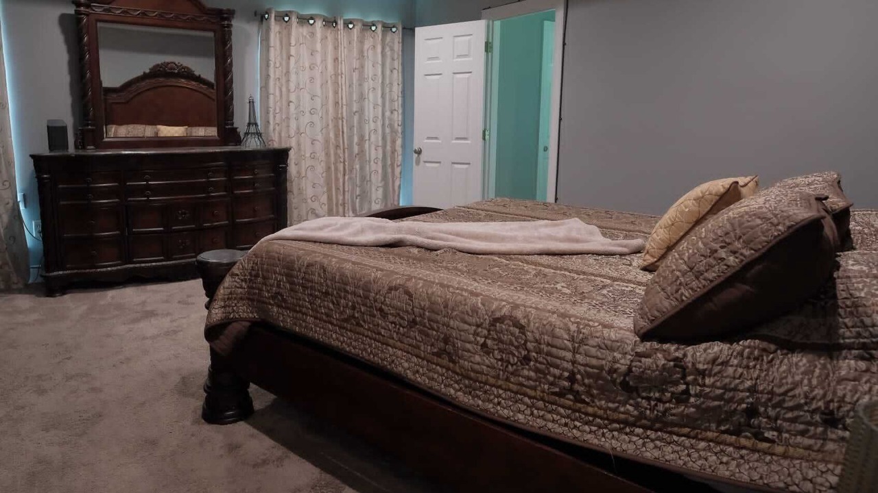 Photo of Bedroom in Fleming