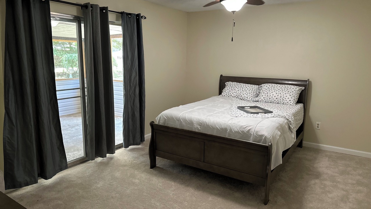 Photo of Bedroom in Hinesville
