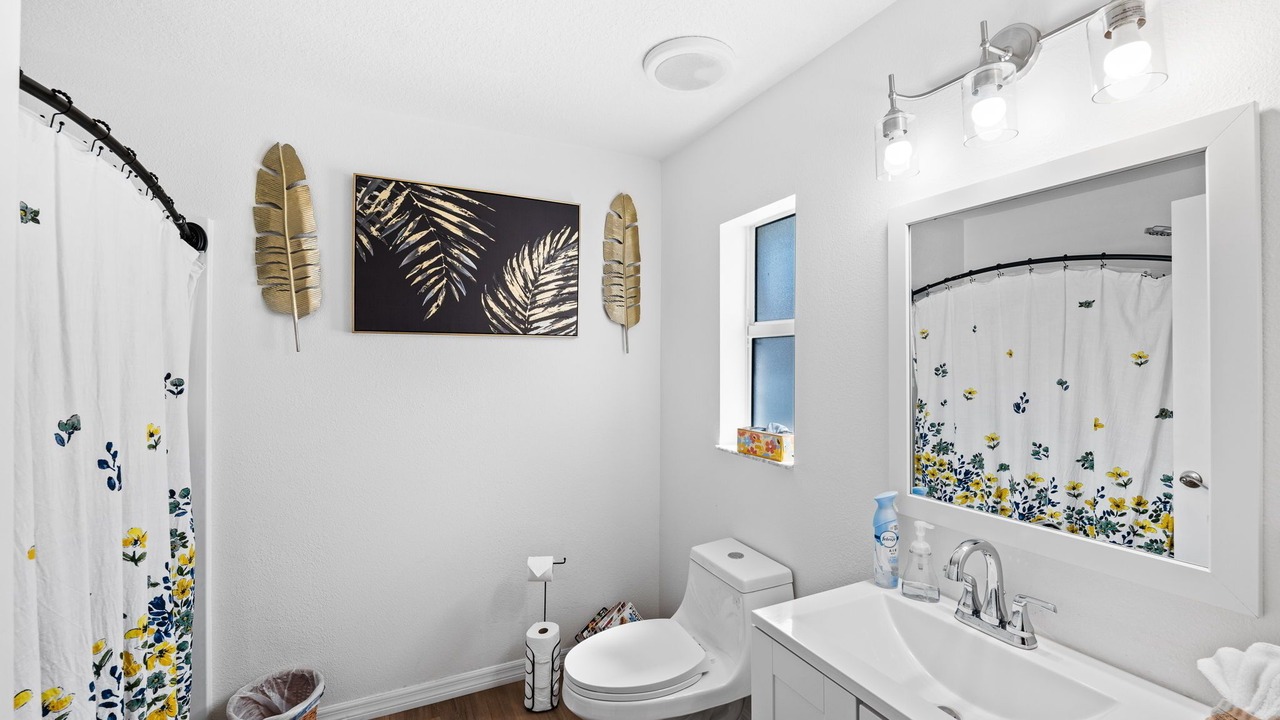 Photo of Bathroom in Balm