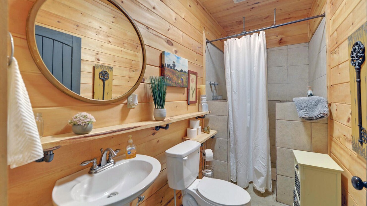 Photo of Bathroom in Bowman