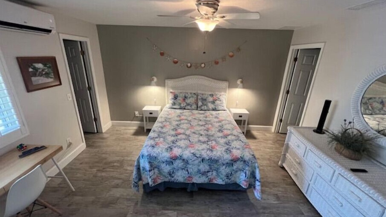 Photo of Bedroom in Melbourne Beach