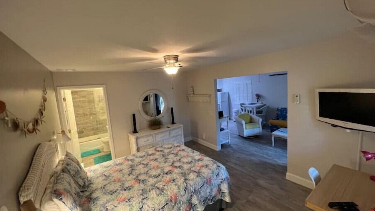 Photo of Bedroom in Melbourne Beach