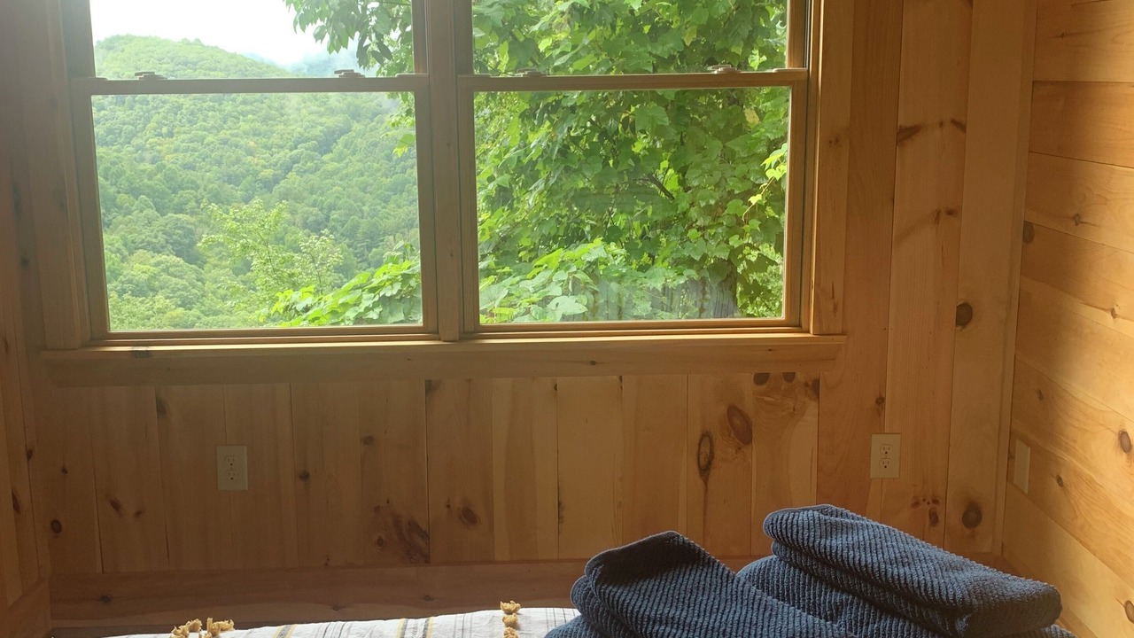 Photo of Bedroom in Cullowhee