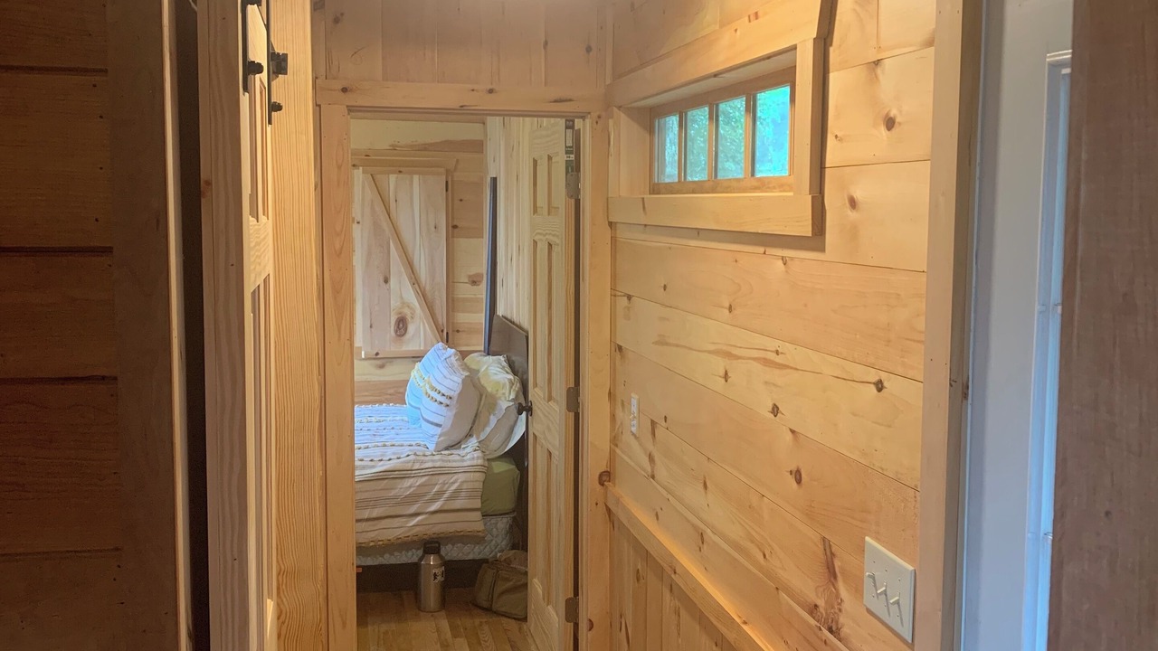 Photo of Bedroom in Cullowhee