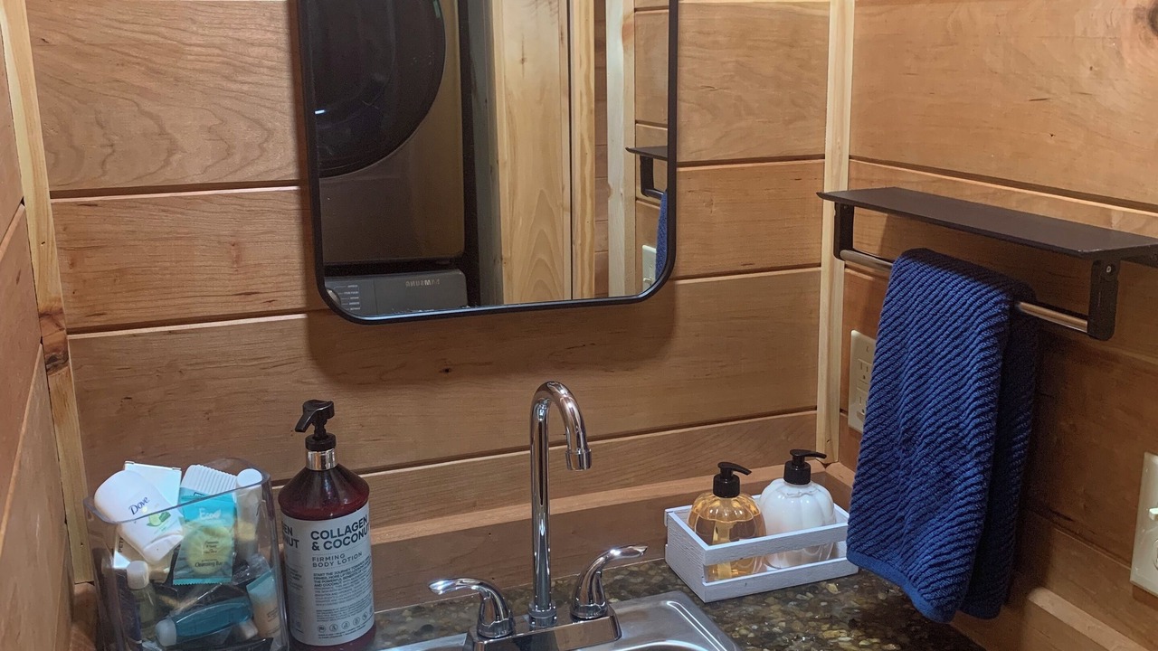 Photo of Bathroom in Cullowhee