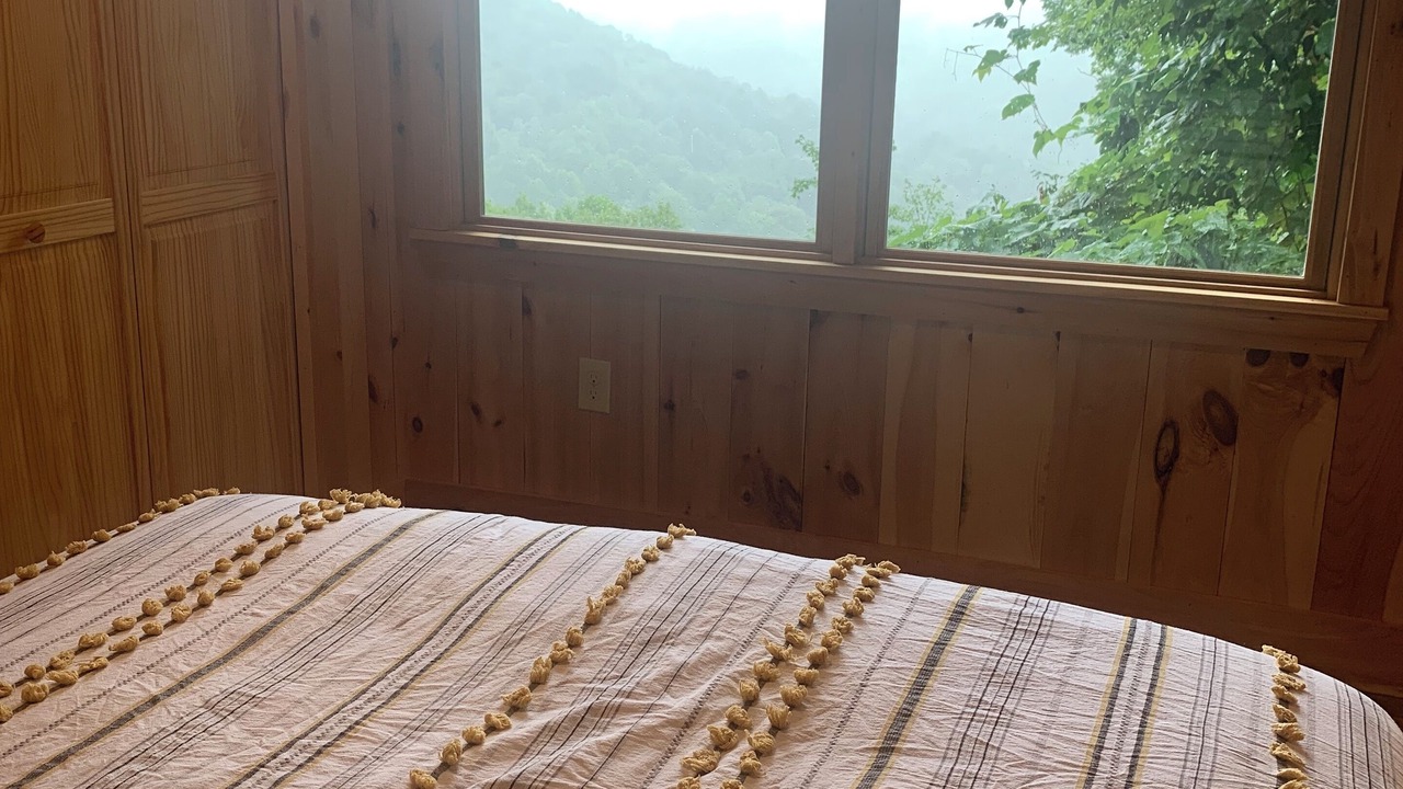 Photo of Bedroom in Cullowhee