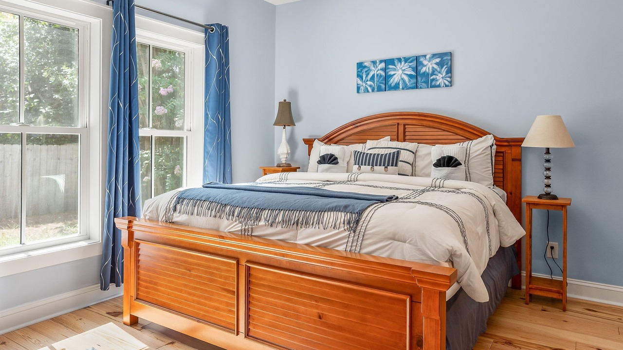 Photo of Bedroom in Historic District