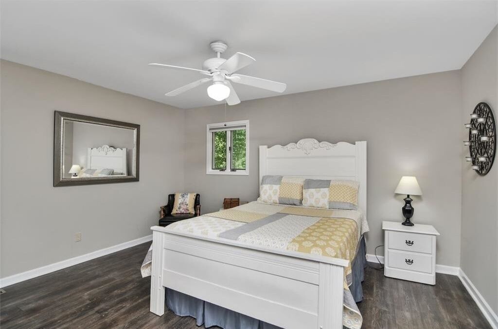 Photo of Bedroom in Seneca