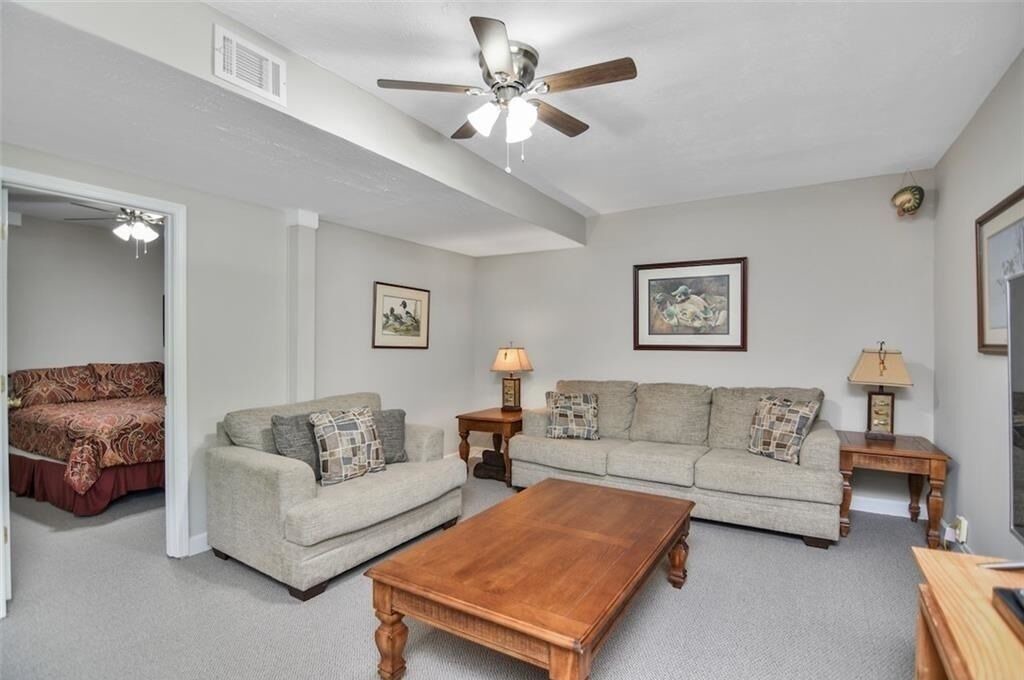 Photo of Livingroom in Seneca