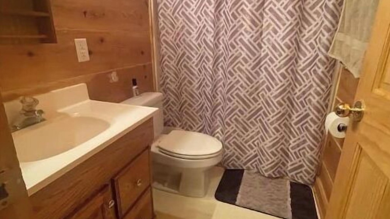 Photo of Bathroom in Sunset