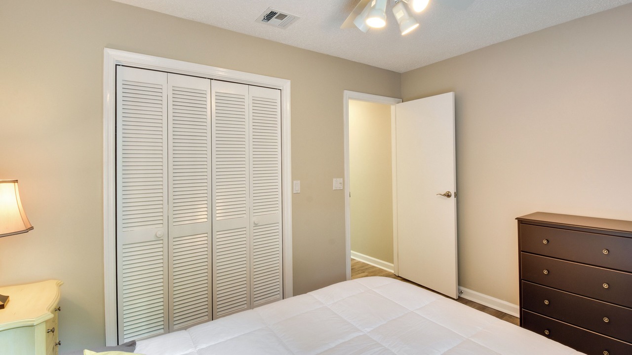 Photo of Bedroom in Salem