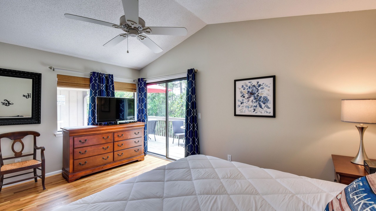 Photo of Bedroom in Salem