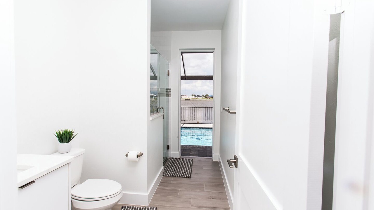 Photo of Bathroom in Mariner