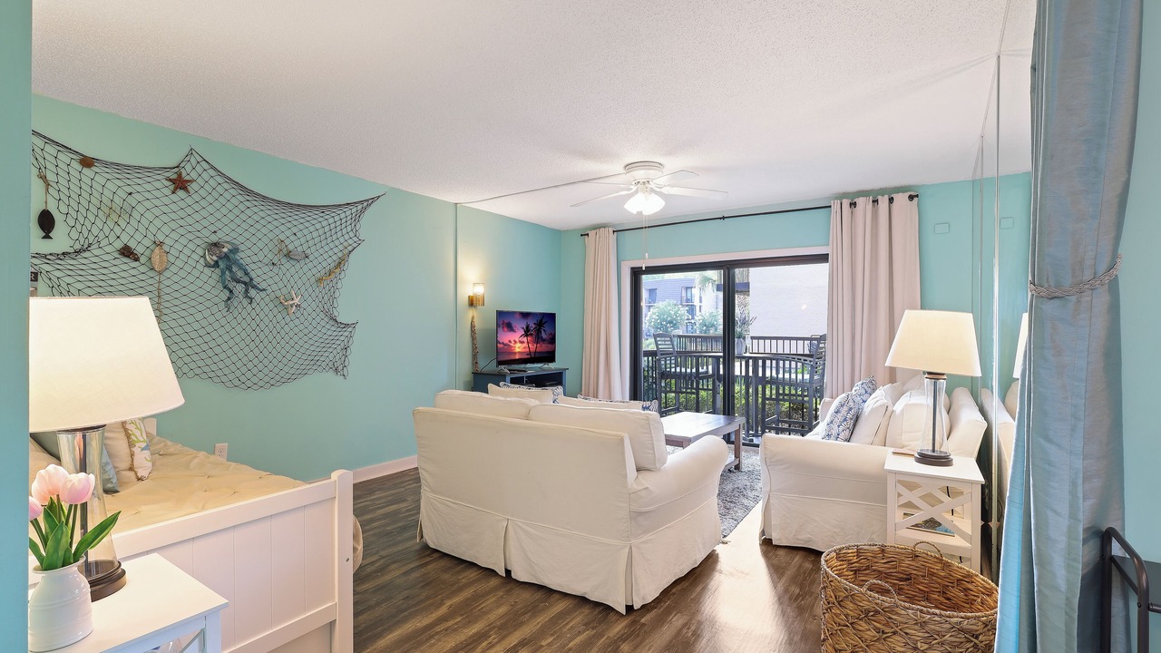 Photo of Livingroom in Folly Field
