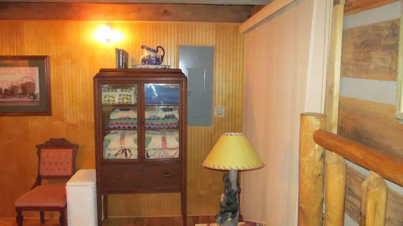 Photo of Bedroom in Robbinsville