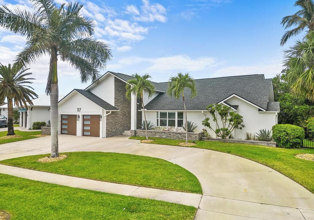 Photo of Outdoor in Palm River Estates